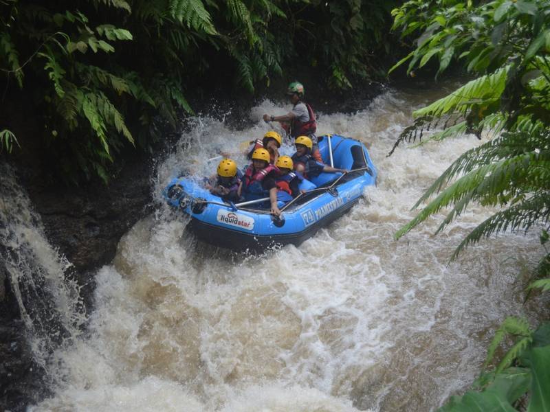 Rafting Kalibaru Bogor
